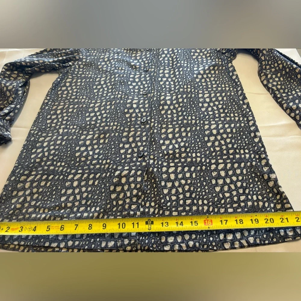 Vintage 90s 100%‎ Silk Crocodile Animal Print Top, Medium